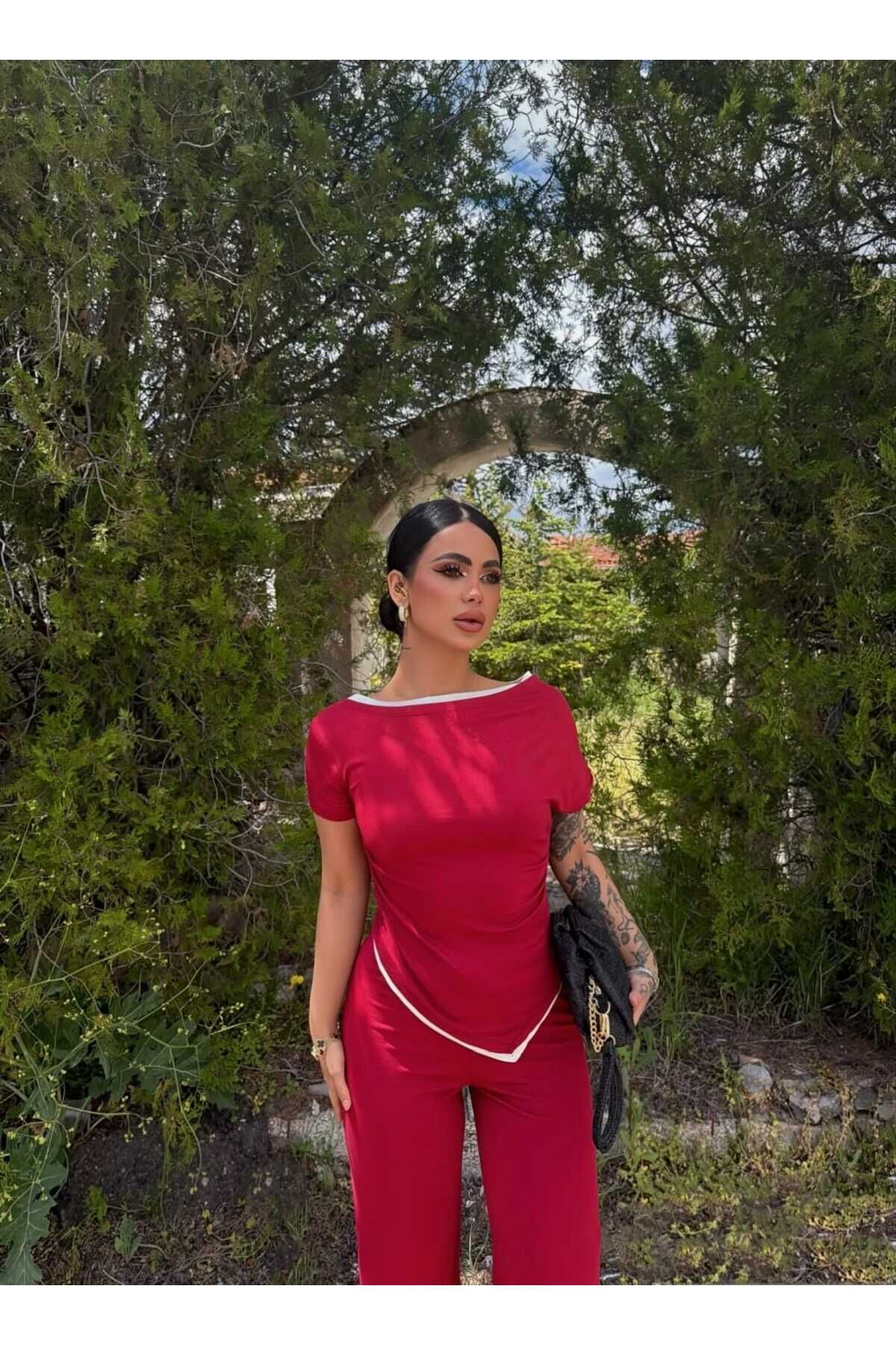 Biyeli Asimetrik Bluz ve Bol Paça Pantolon Takım S - Bordo