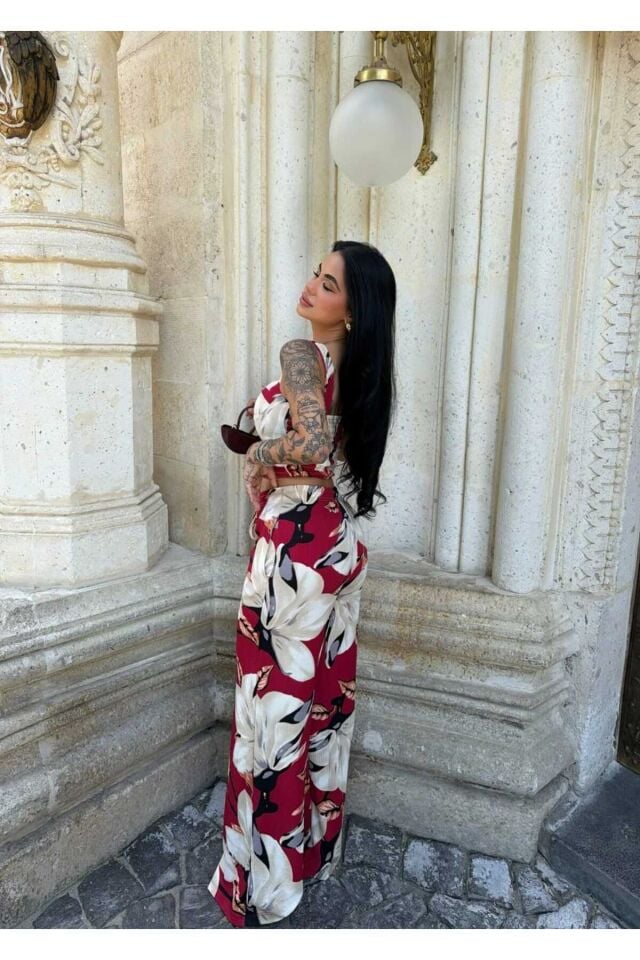 Magnolia Desenli Crop ve Pantolon Takım M - Kırmızı