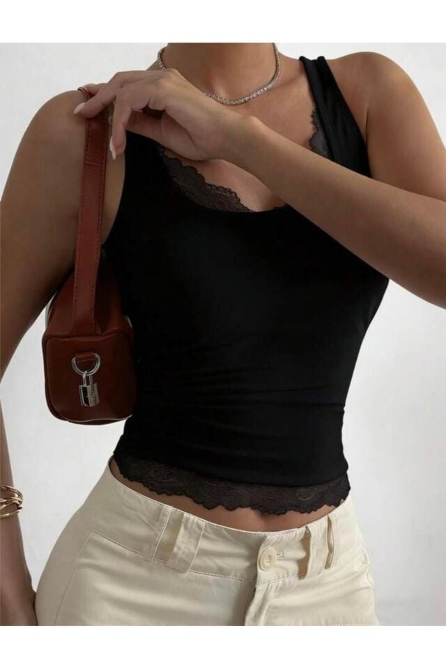Kare Yaka Dantelli Şık Bluz M - Siyah