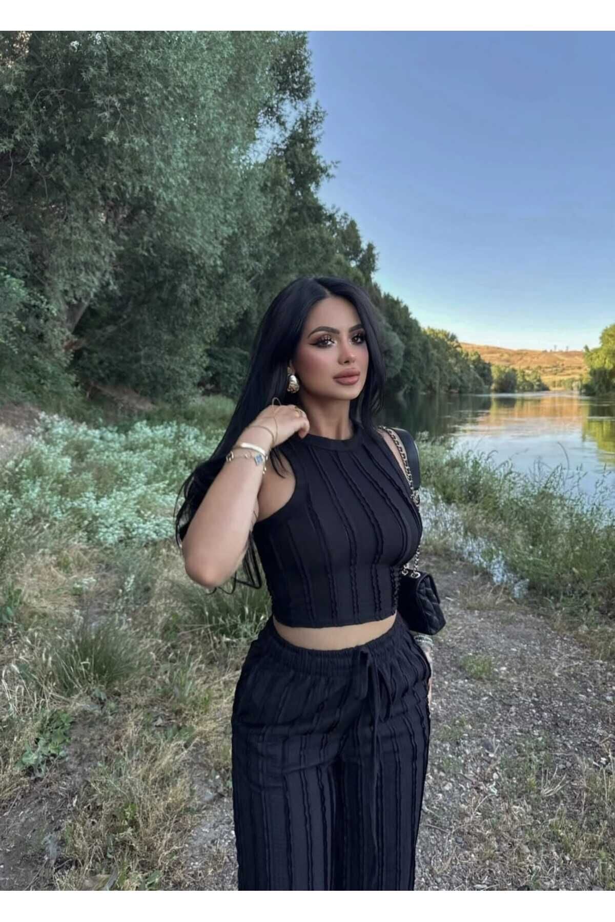Halter Yaka Crop ve Fırfırlı Gagari Pantolon Takım M - Siyah