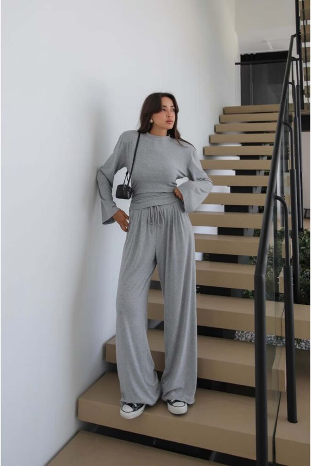 Bel Bağlamalı Büzgülü Bluz ve Bol Paça Pantolon Takım